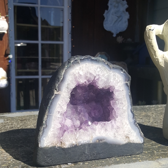 Gorgeous Amethyst Crystal Raw Geode - Picture 5 of 6